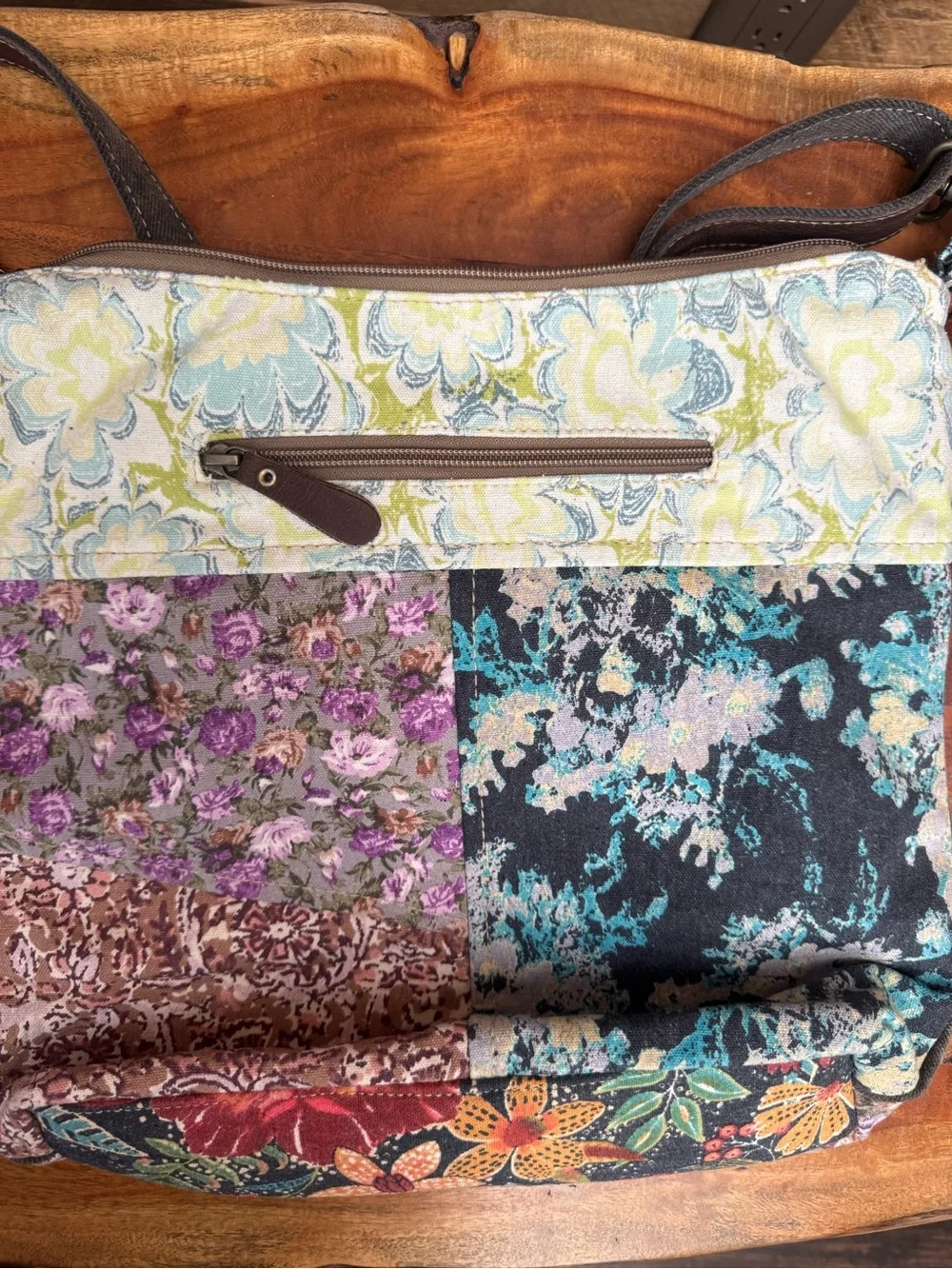 Myra Bag Le Fleur Essi Small Crossbody Bag NWT Floral Patchwork Canvas